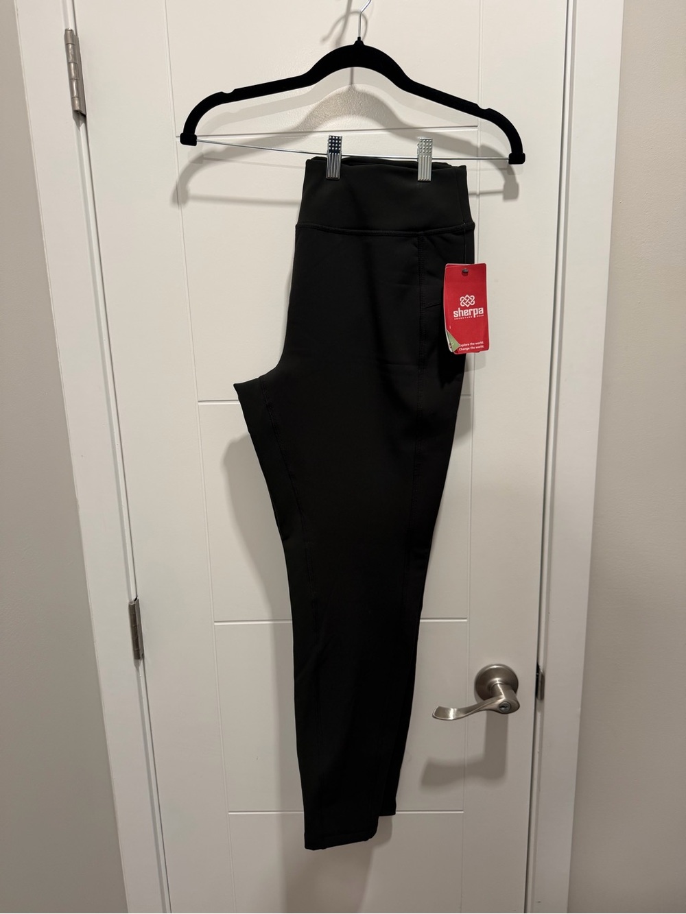 Women's Black High-Rise Leggings